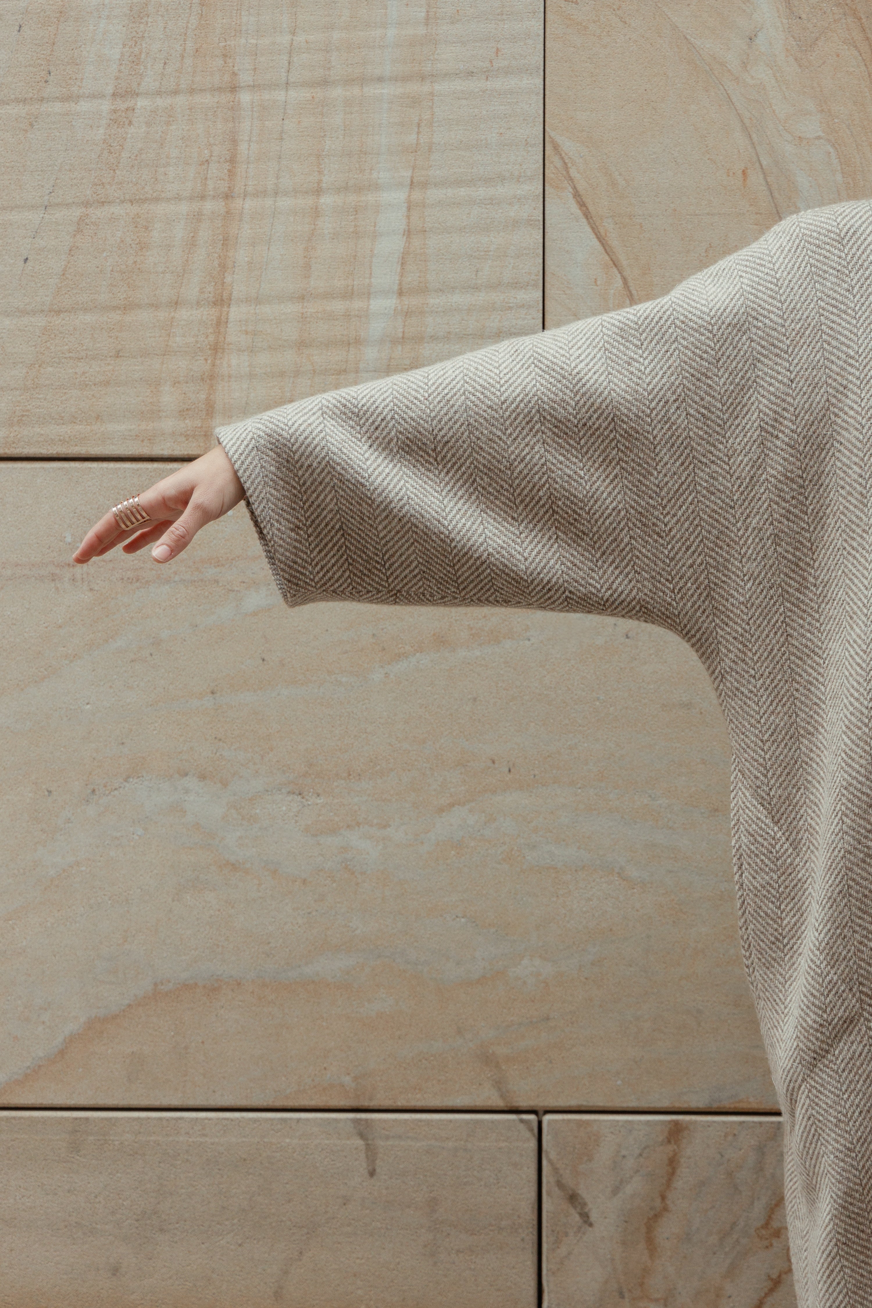 Abrigo Pilar espiga beige 3