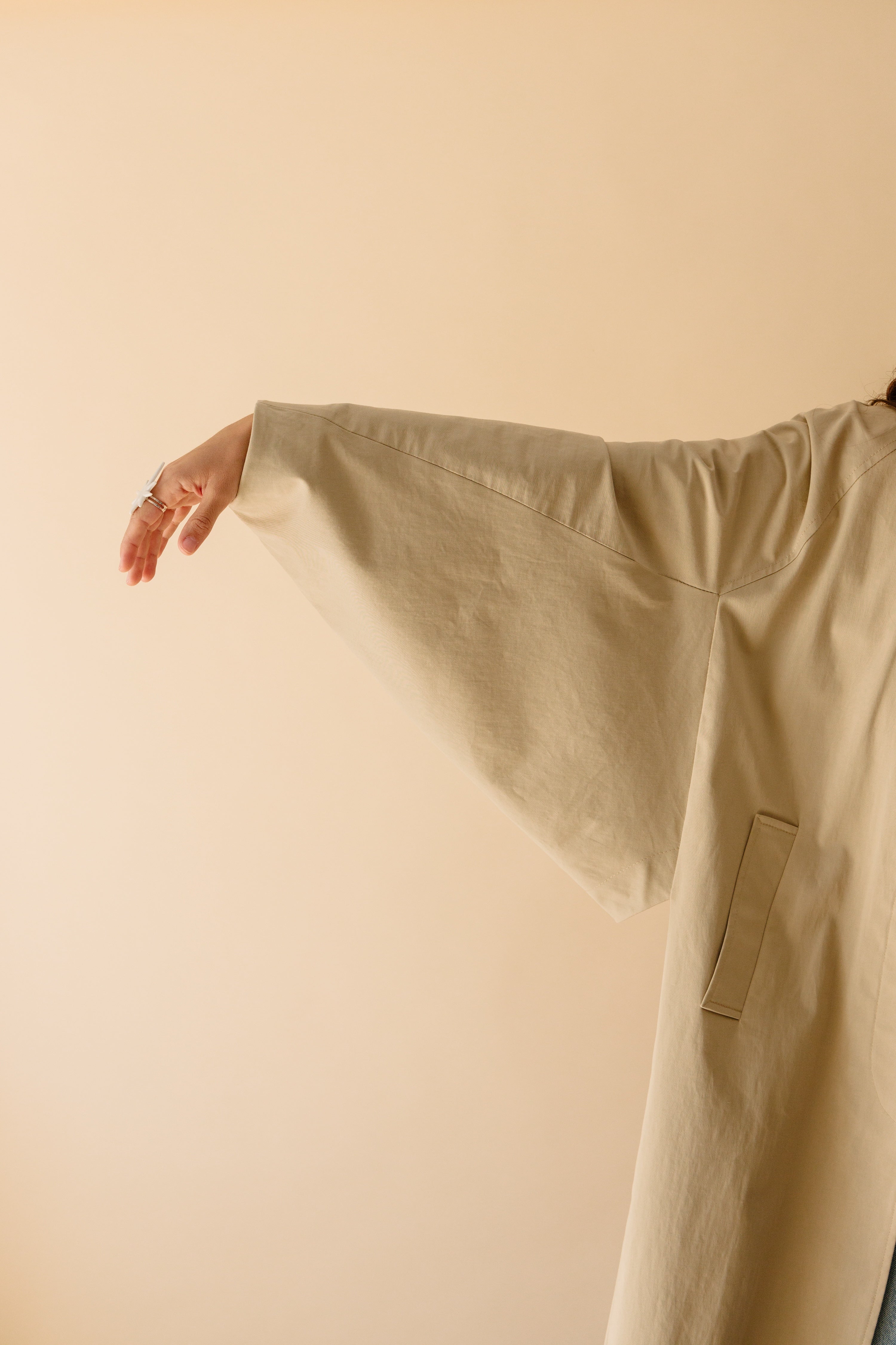 Gabardina Greta Beige 4