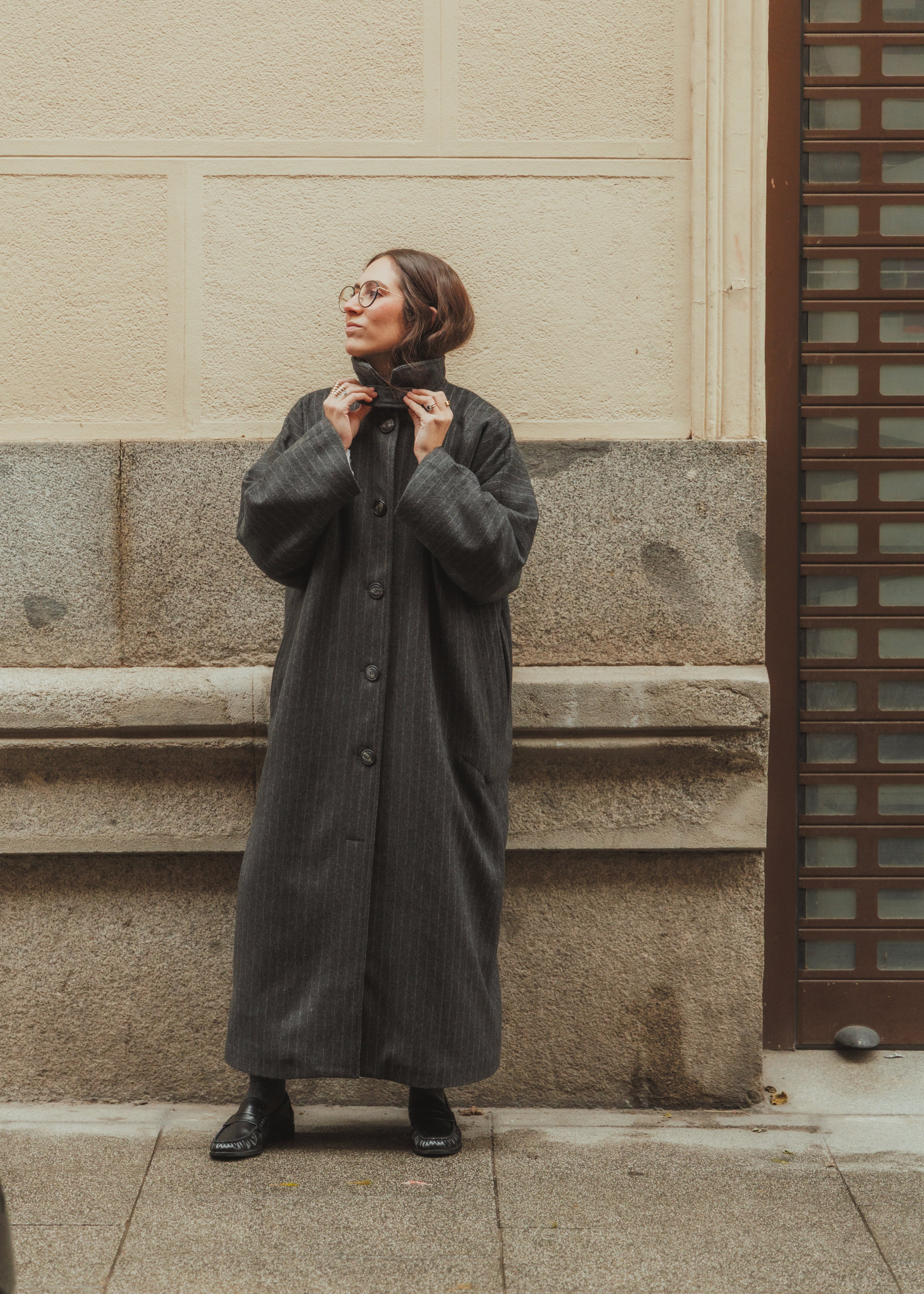 ABRIGO PILAR LANA GRIS CON RAYA DIPLOMATICA