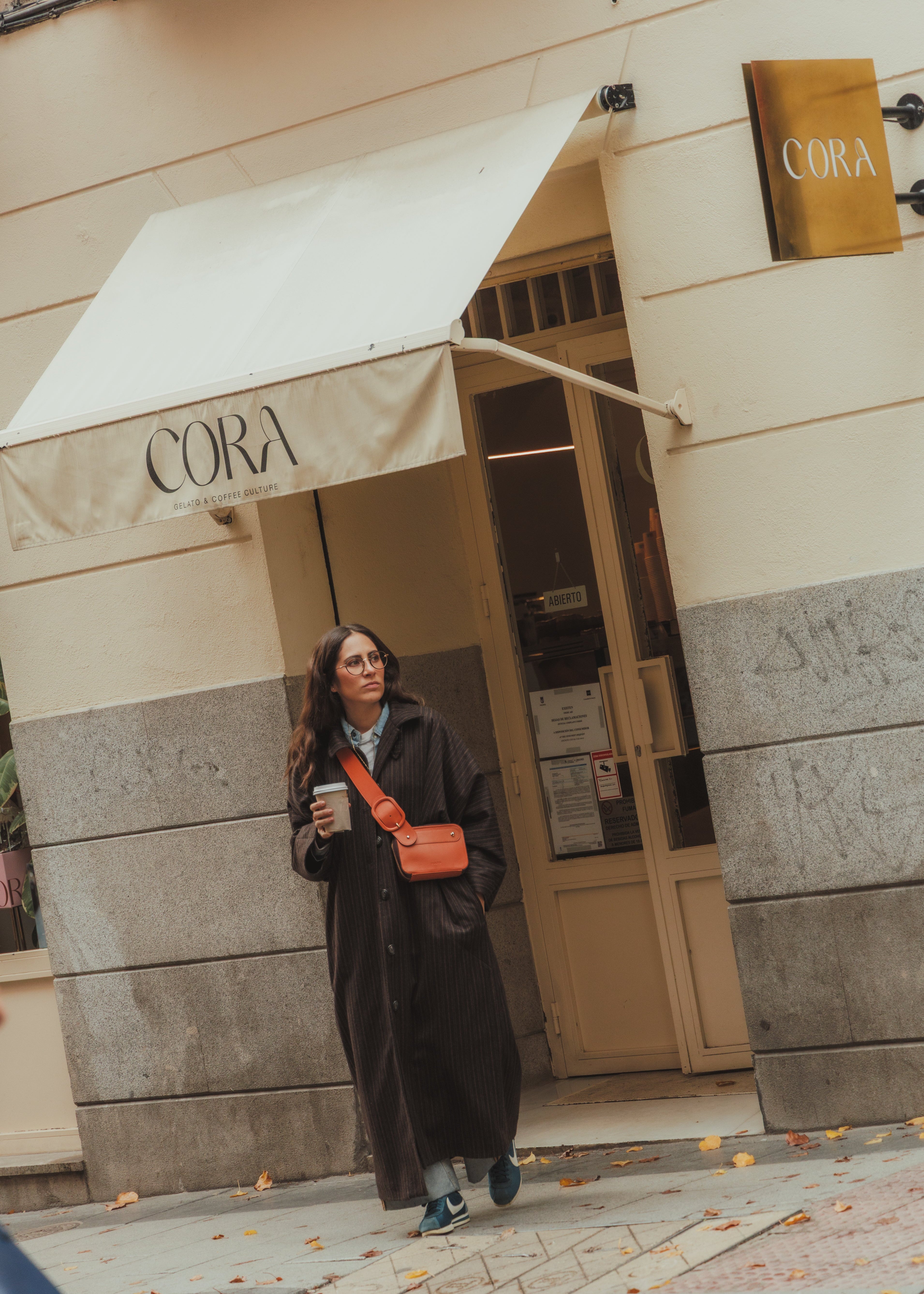 ABRIGO PILAR LANA CHOCOLATE CON RAYA